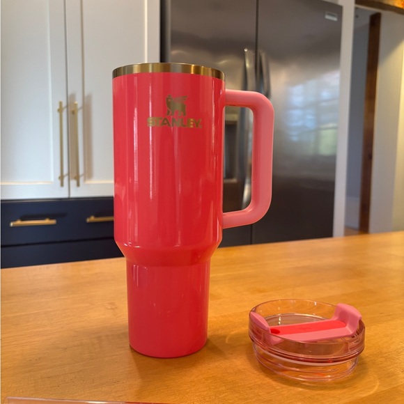 Stanley Quencher Tumbler 40oz Pink Parade Limited 2024 Release - Picture 2 of 8